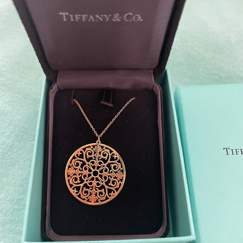 Tiffany & Co. 18K yellow Gold enchant Necklace‎